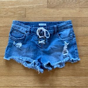 - Billabong Jean Shorts• Size 26